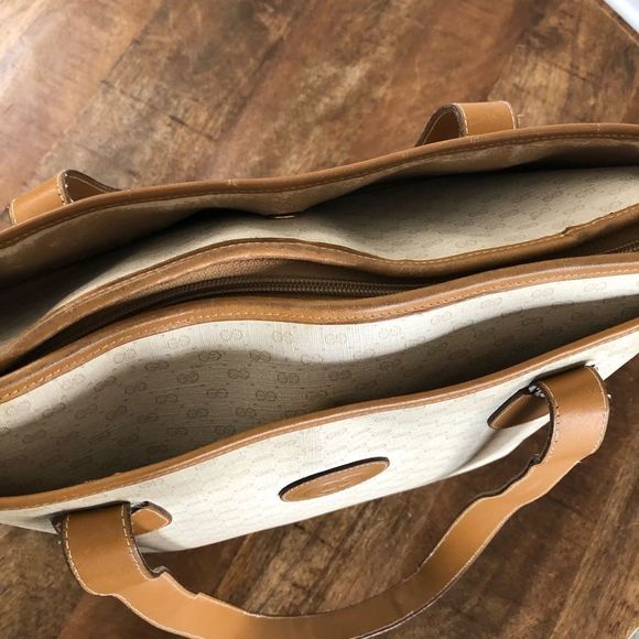 Gucci Cream and Tan Tote Bag - Picture 10 of 17